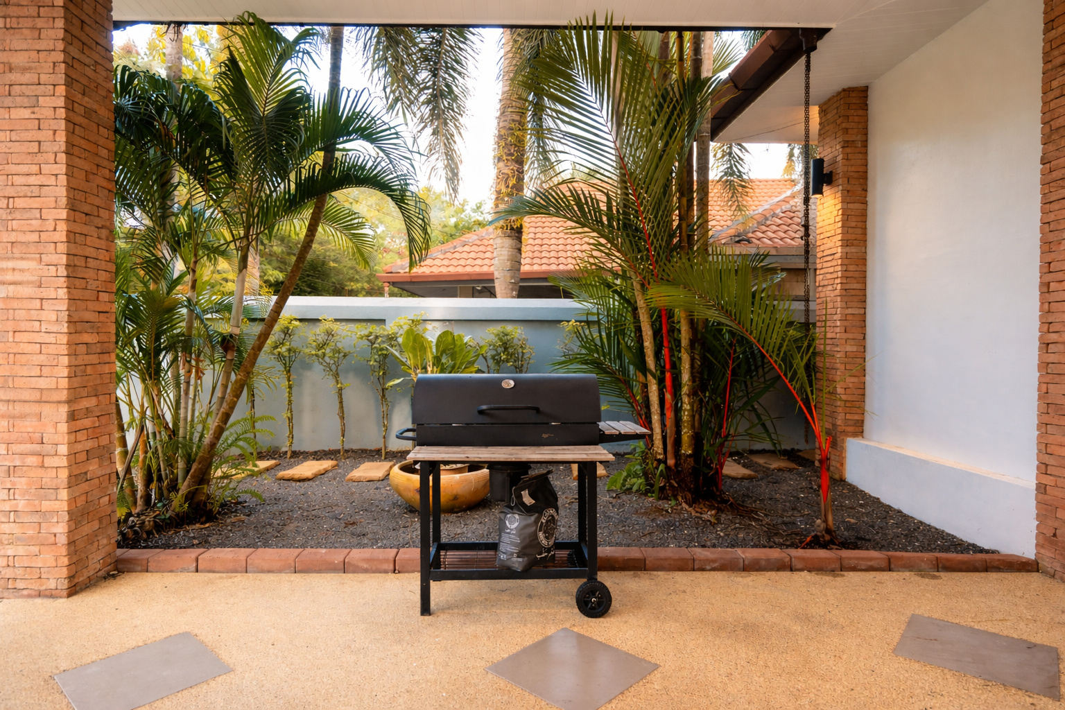 Villa Sydney pool