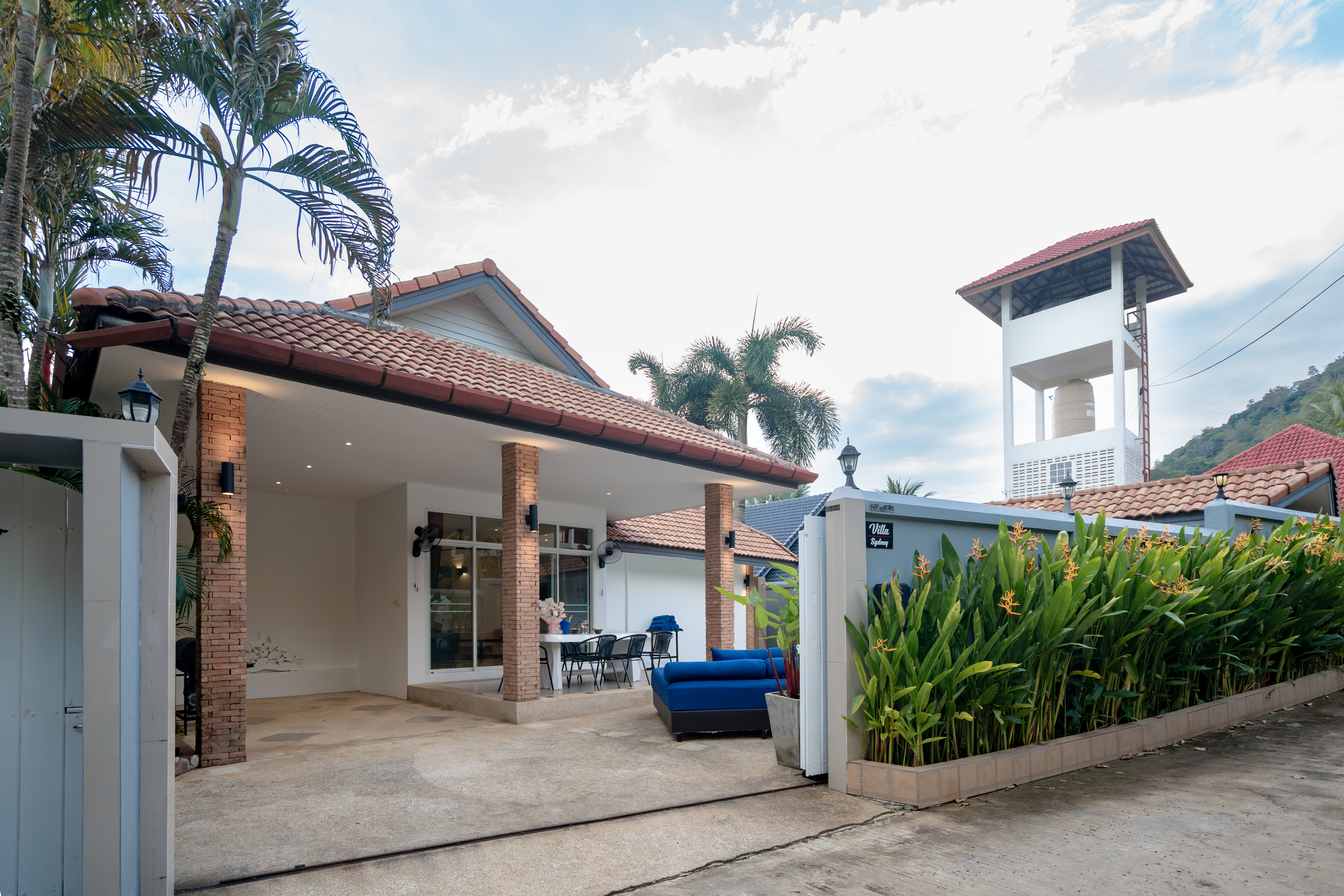 Villa Sydney pool